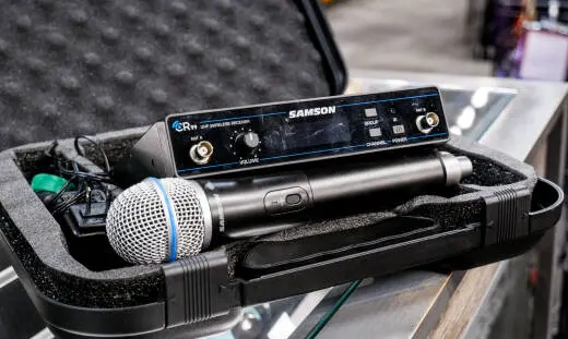 Samson - Concert 99 Handheld Wireless System with Q8 Capsule (K: 470-494 MHz)